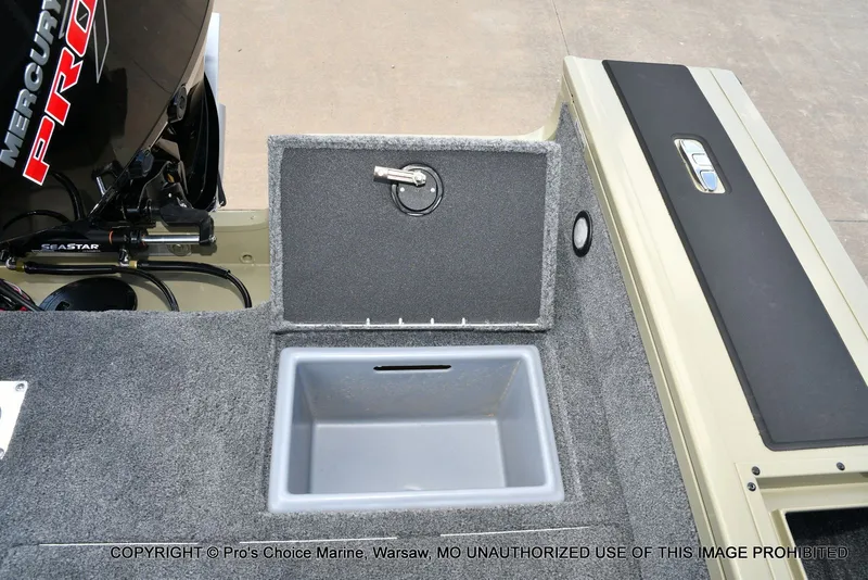 Slide: The Image of Tracker Targa V-18 WT 2026 - 77