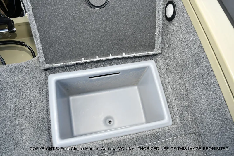 Slide: The Image of Tracker Targa V-18 WT 2026 - 78