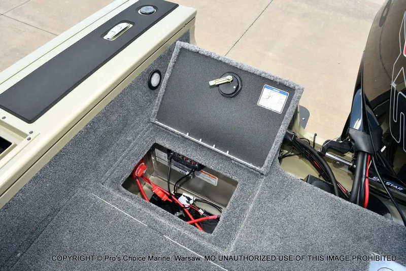 Slide: The Image of Tracker Targa V-18 WT 2026 - 79