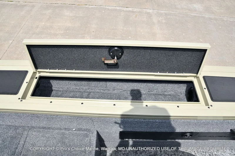 Slide: The Image of Tracker Targa V-18 WT 2026 - 84