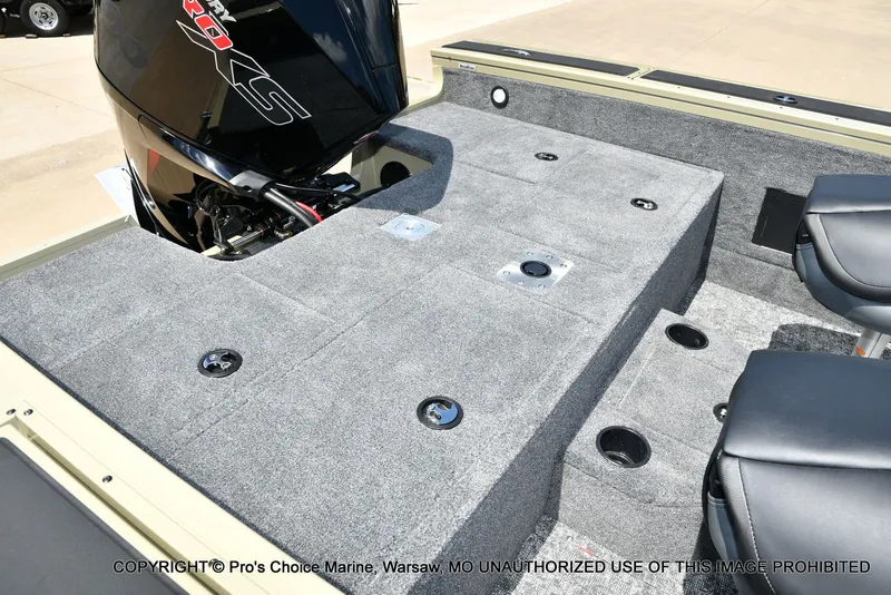 Slide: The Image of Tracker Targa V-18 WT 2026 - 9