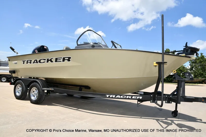 Slide: The Image of Tracker Targa V-18 WT 2026 - 92