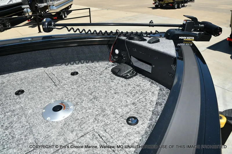 Slide: The Image of Tracker Targa V-19 Walk-Thru w/225HP Pro-XS 2026 - 26