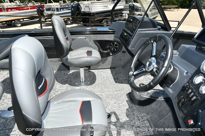 Slide: The Image of Tracker Targa V-19 Walk-Thru w/225HP Pro-XS 2026 - 27