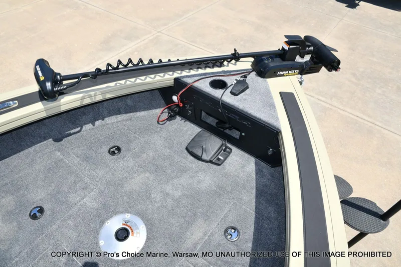 Slide: The Image of Tracker Targa V-19 WT 2026 - 12