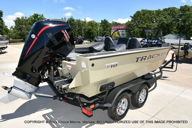 Slide: The Image of Tracker Targa V-19 WT 2026 - 15