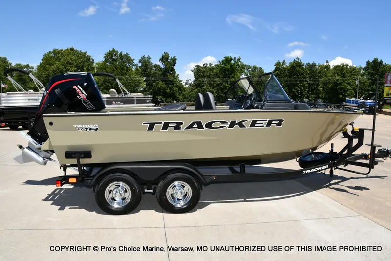 Slide: The Image of Tracker Targa V-19 WT 2026 - 16