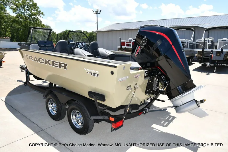 Slide: The Image of Tracker Targa V-19 WT 2026 - 19