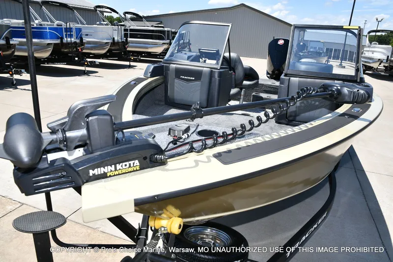 Slide: The Image of Tracker Targa V-19 WT 2026 - 24