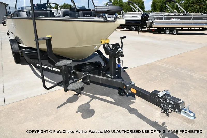 Slide: The Image of Tracker Targa V-19 WT 2026 - 26