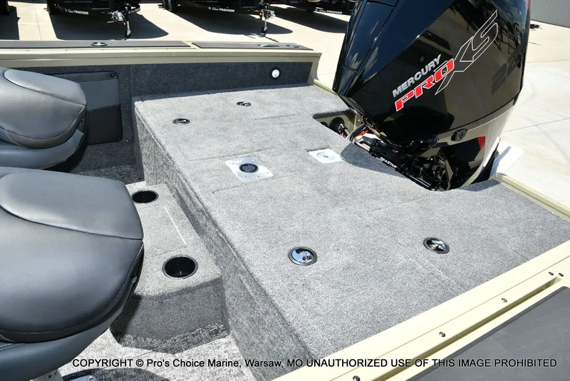 Slide: The Image of Tracker Targa V-19 WT 2026 - 32