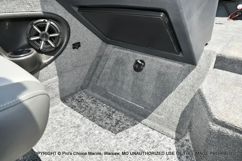 Slide: The Image of Tracker Targa V-19 WT 2026 - 43