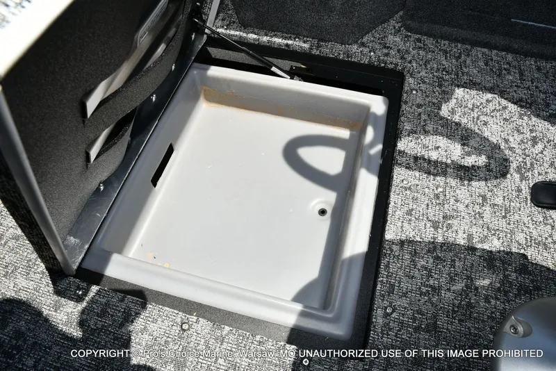 Slide: The Image of Tracker Targa V-19 WT 2026 - 46