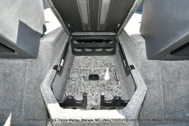 Slide: The Image of Tracker Targa V-19 WT 2026 - 53