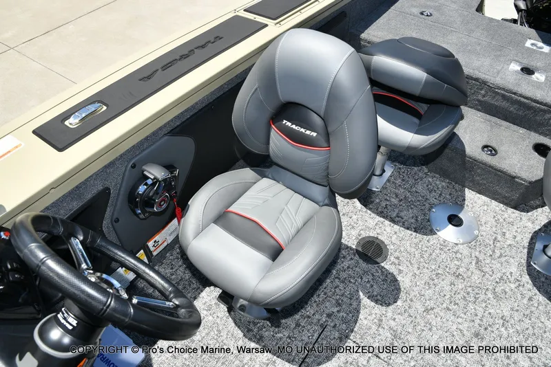 Slide: The Image of Tracker Targa V-19 WT 2026 - 64