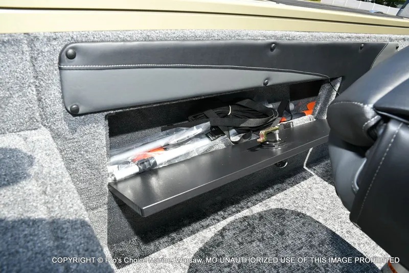 Slide: The Image of Tracker Targa V-19 WT 2026 - 73