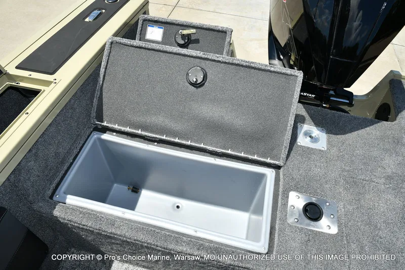 Slide: The Image of Tracker Targa V-19 WT 2026 - 79