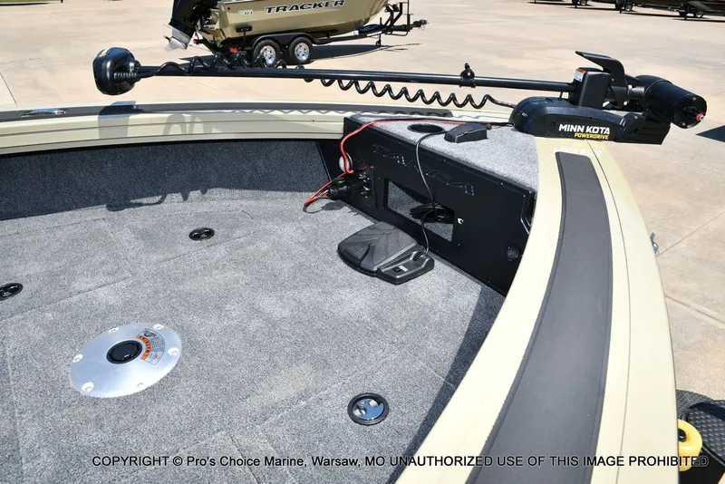 Slide: The Image of Tracker Targa V-19 WT 2026 - 8