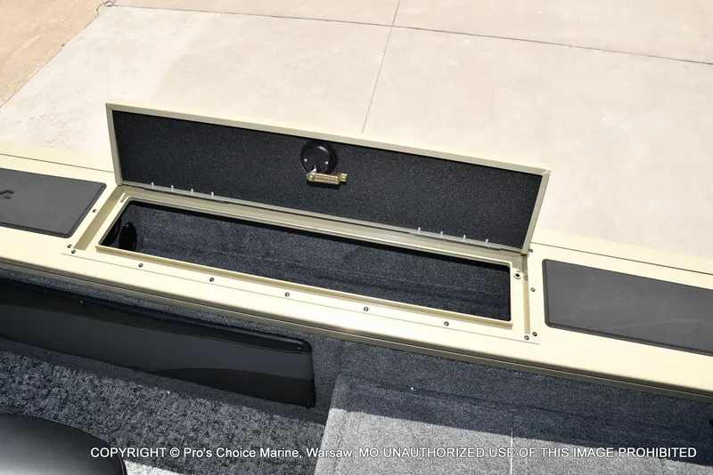 Slide: The Image of Tracker Targa V-19 WT 2026 - 83