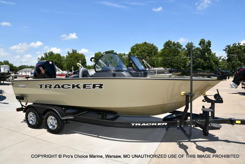 Slide: The Image of Tracker Targa V-19 WT 2026 - 87