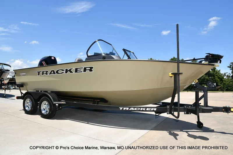 Slide: The Image of Tracker Targa V-19 WT 2026 - 92