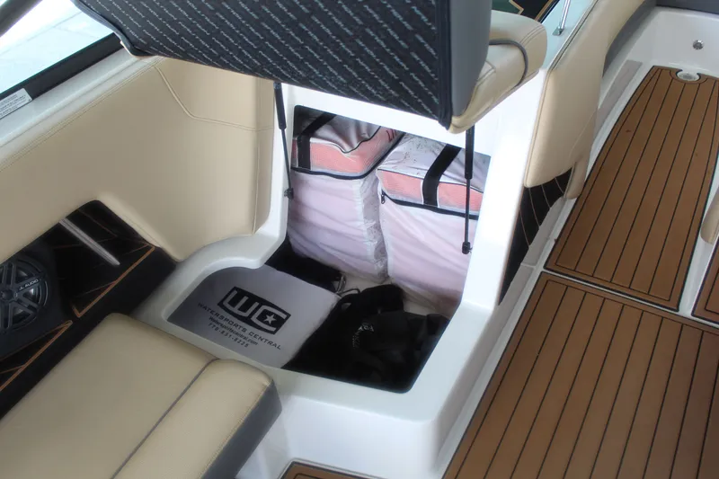 Slide: The Image of Nautique Super Air Nautique GS22 2019 - 13