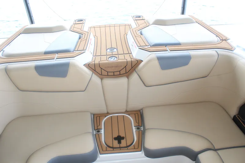 Slide: The Image of Nautique Super Air Nautique GS22 2019 - 15