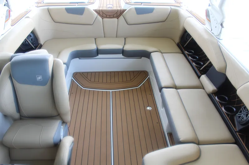 Slide: The Image of Nautique Super Air Nautique GS22 2019 - 16