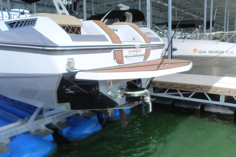 Slide: The Image of Nautique Super Air Nautique GS22 2019 - 3