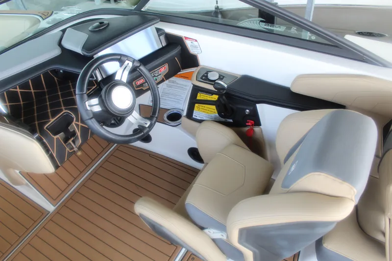 Slide: The Image of Nautique Super Air Nautique GS22 2019 - 8