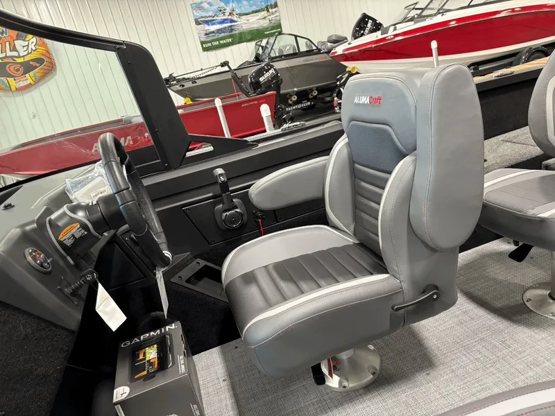 Slide: The Image of Alumacraft Competitor 175X Sport LUXURY 2026 - 10