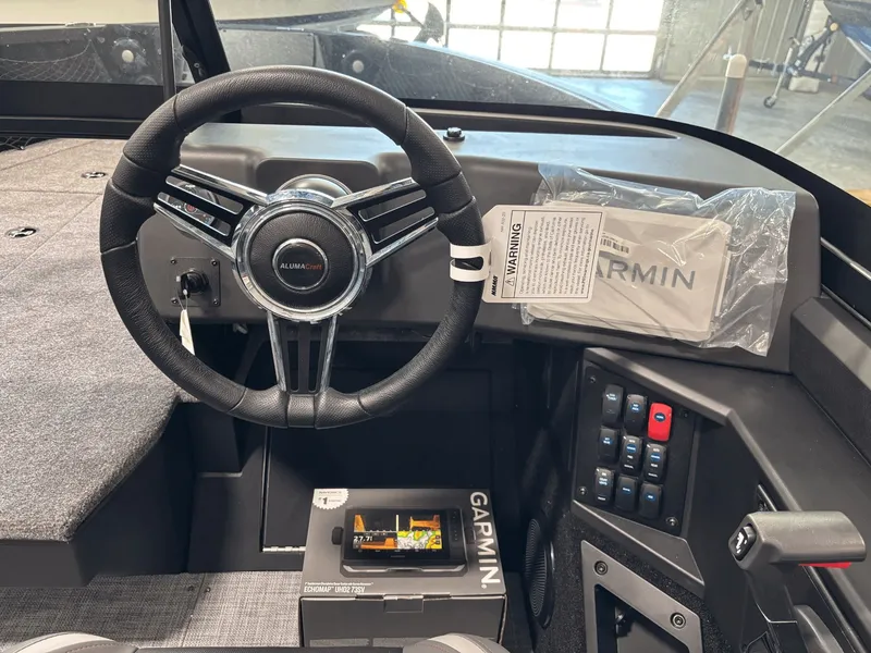 Slide: The Image of Alumacraft Competitor 175X Sport LUXURY 2026 - 12