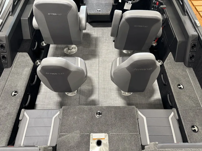 Slide: The Image of Alumacraft Competitor 175X Sport LUXURY 2026 - 15