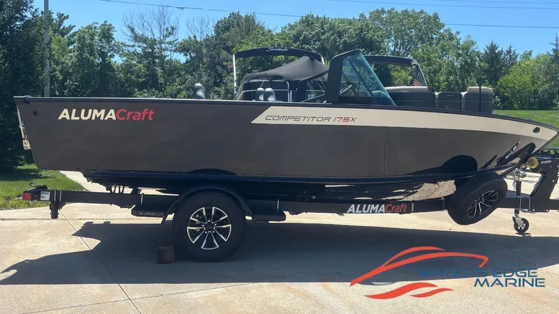 The Image of Alumacraft Competitor 175X Sport 2026 - 1