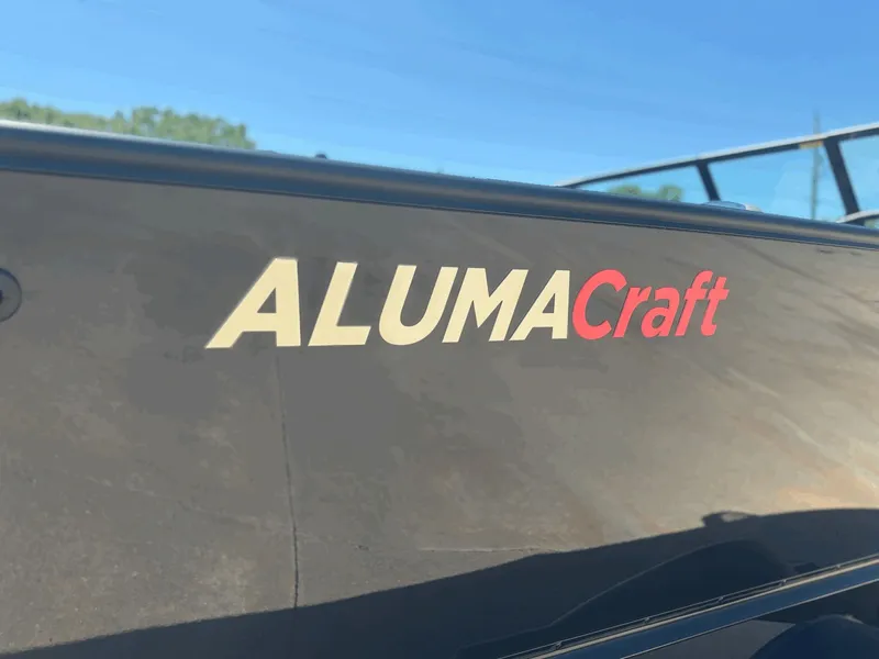 Slide: The Image of Alumacraft Competitor 175X Sport 2026 - 10