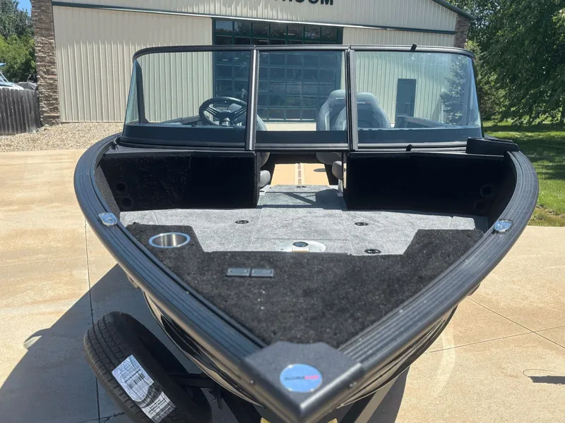 Slide: The Image of Alumacraft Competitor 175X Sport 2026 - 3