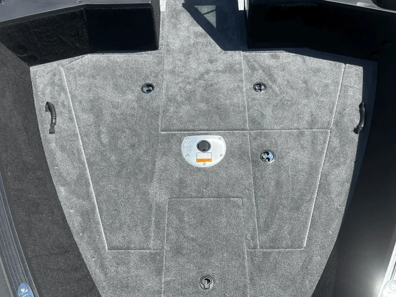 Slide: The Image of Alumacraft Competitor 175X Sport 2026 - 4