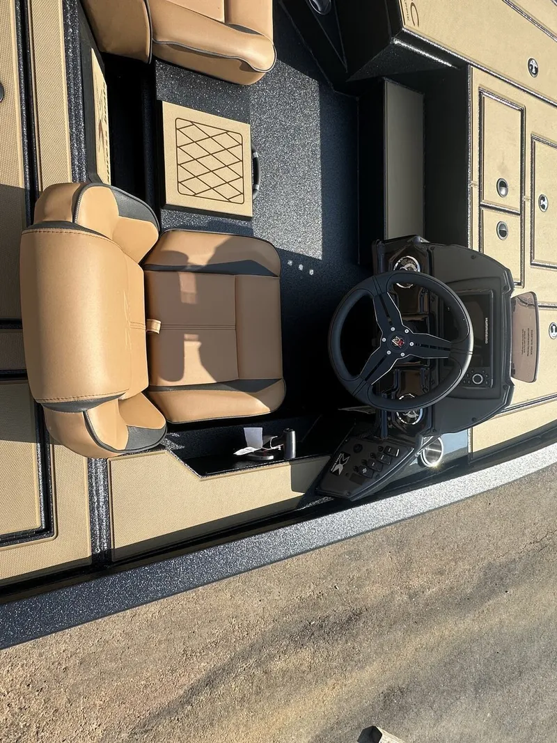 Slide: The Image of Xpress H20C Crappie 2026 - 12