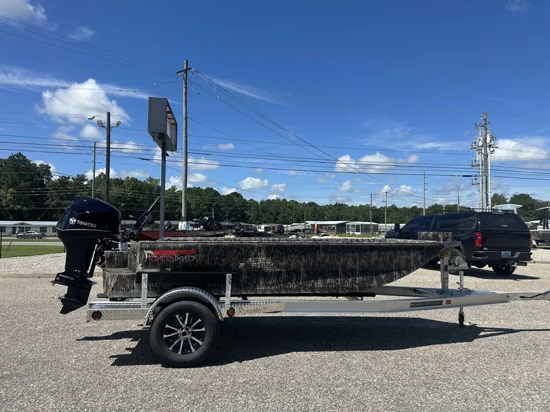 Slide: The Image of Reaper Boats 553 STEP TRANSOM 2025 - 1