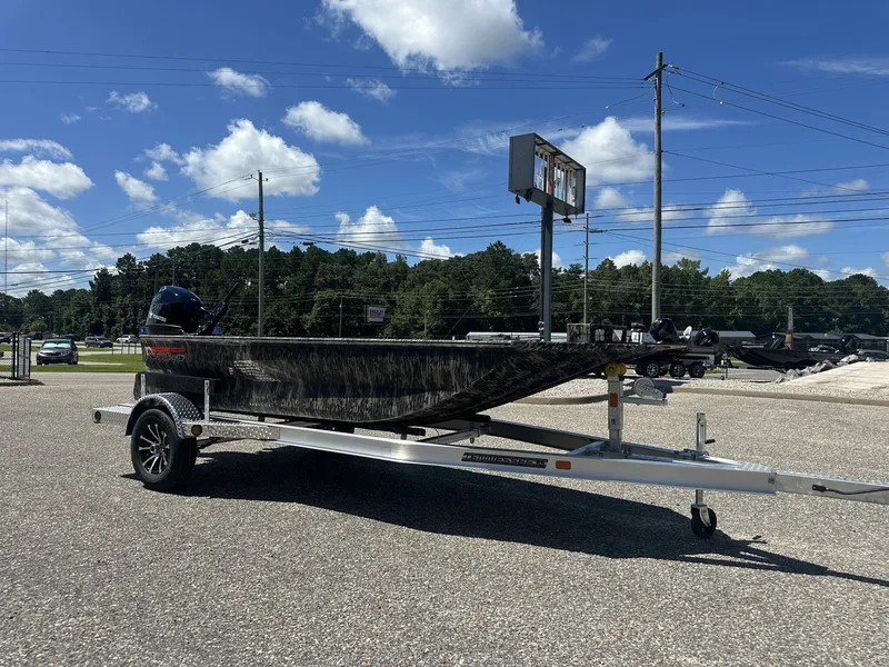 Slide: The Image of Reaper Boats 553 STEP TRANSOM 2025 - 2