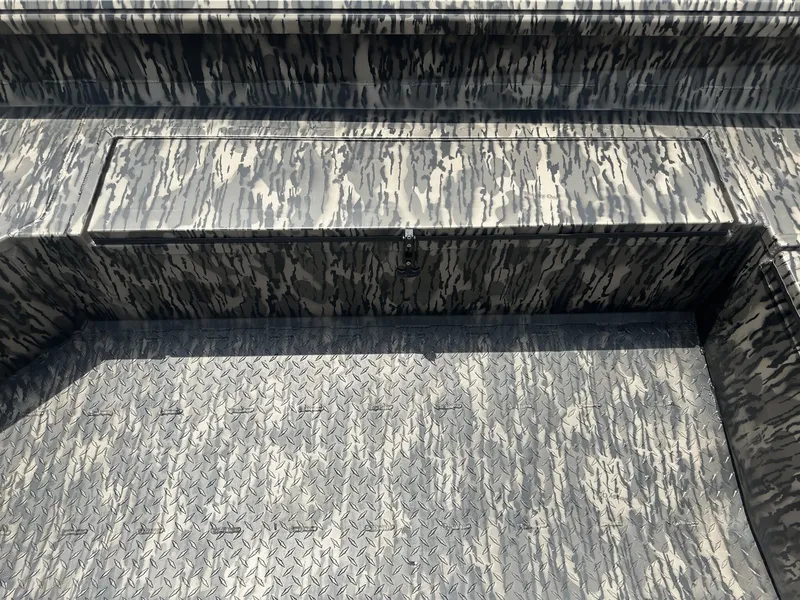 Slide: The Image of Reaper Boats 656 656 STEP TRANSOM 2026 - 5