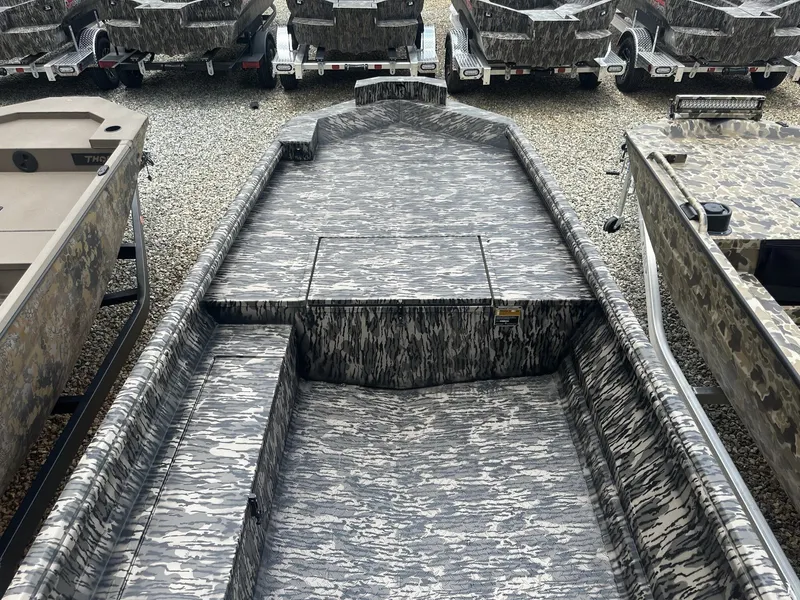 Slide: The Image of Reaper Boats 756 STEP TRANSOM 2026 - 5