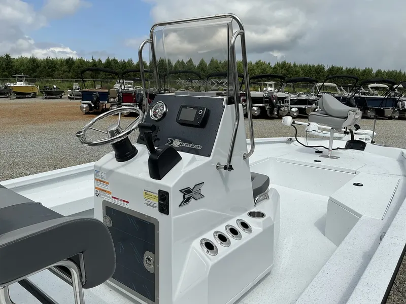 Slide: The Image of Xpress H22B Bay 2026 - 6