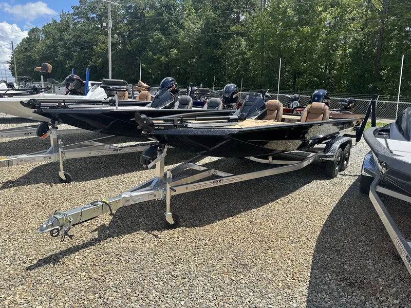 Slide: The Image of Xpress H20C Crappie 2026 - 4