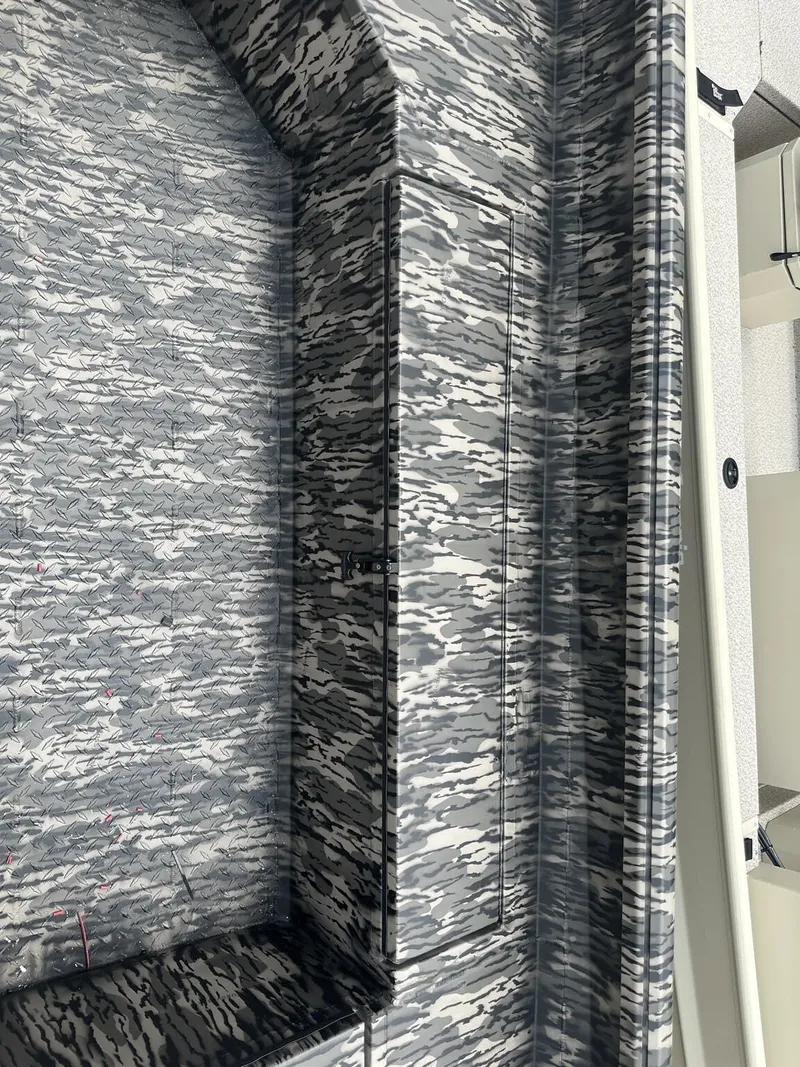 Slide: The Image of Reaper Boats 656 656 STEP TRANSOM 2026 - 5