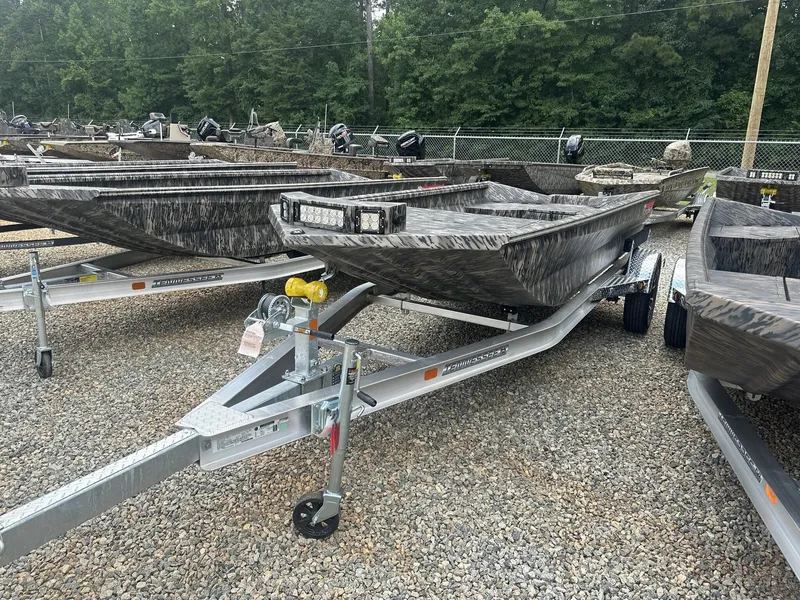 Slide: The Image of Reaper Boats 656 656 STEP TRANSOM 2026 - 6