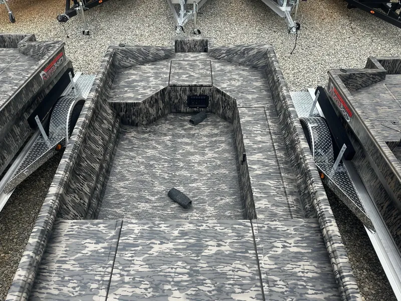 Slide: The Image of Reaper Boats 656 656 STEP TRANSOM 2026 - 9