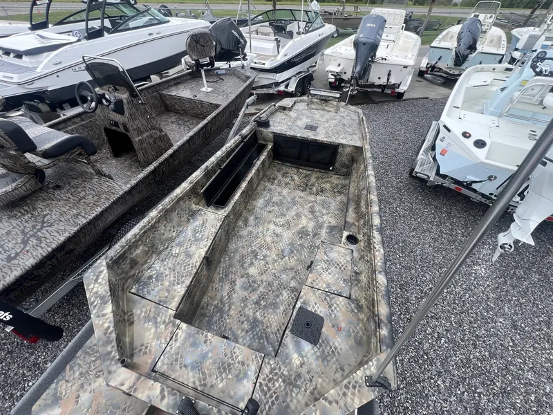 Slide: The Image of Excel Viper F4 1751 VIPER ALUMINUM TRAILER 2026 - 7