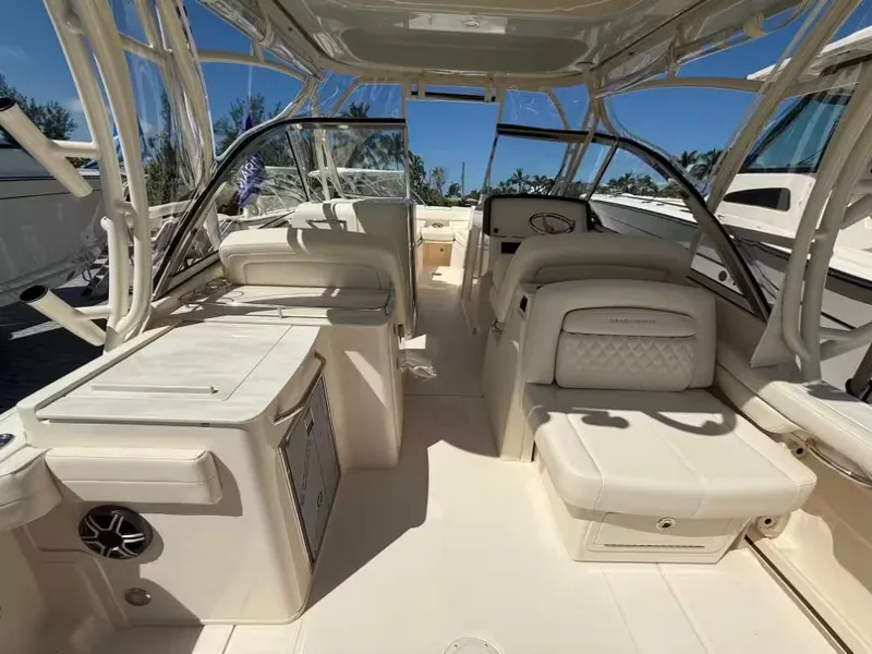 Slide: The Image of Grady-White Freedom 285 2026 - 3