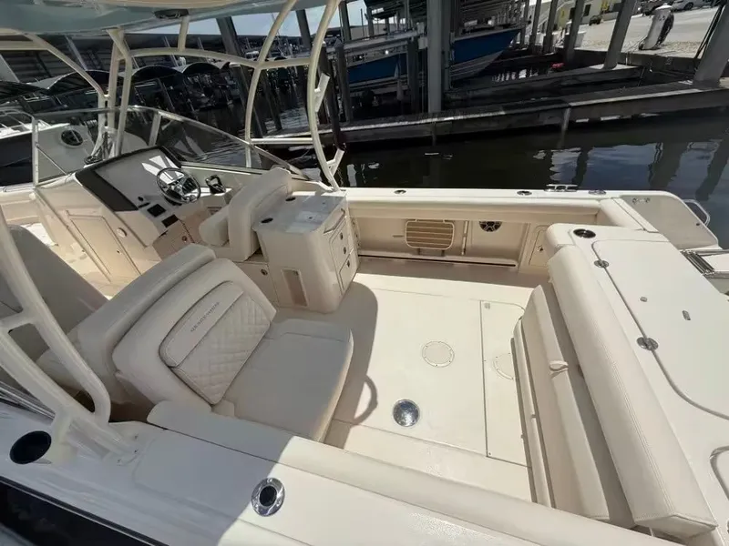 Slide: The Image of Grady-White Freedom 275 2026 - 6